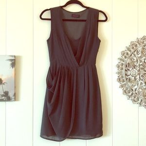 Charcoal grey asymmetrical dress 👗